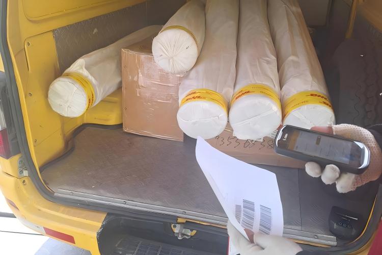 Entrega exitosa de tela filtrante antiestática de alta calidad a un cliente búlgaro