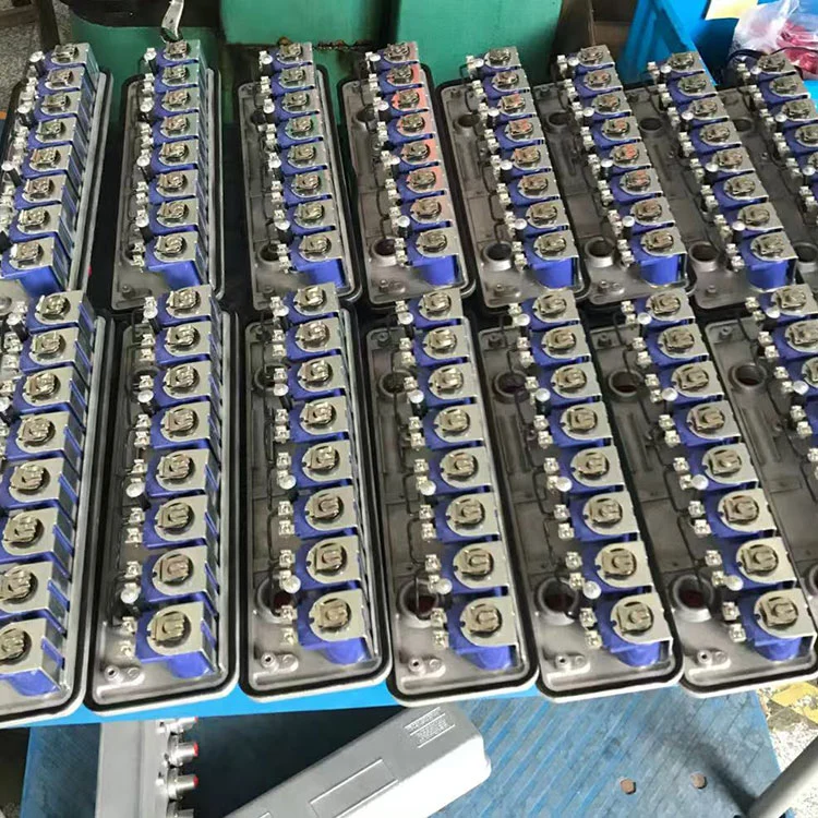 Caja de válvulas RCA3-8V8000